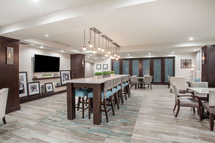 Imagen de los interiores del Hotel Hampton Inn Rochester Penfield. Foto 20