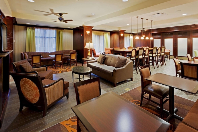 Imagen de los interiores del Hotel Hampton Inn Rochester Webster. Foto 18