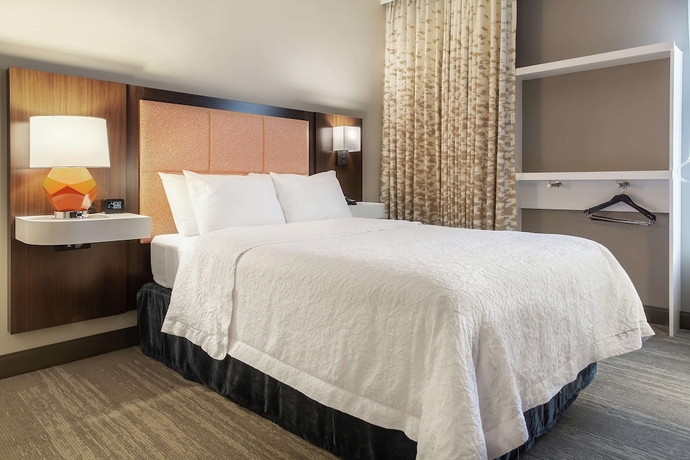 Imagen de la habitación del Hotel Hampton Inn Rockford. Foto 4