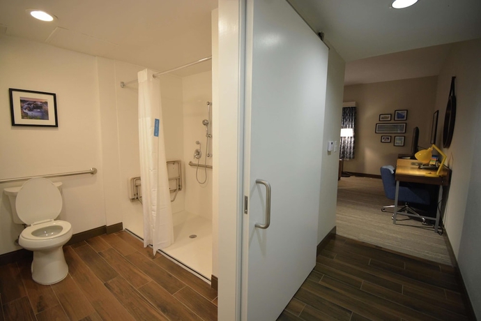 Imagen de la habitación del Hotel Hampton Inn Salem East - Electric Road. Foto 4