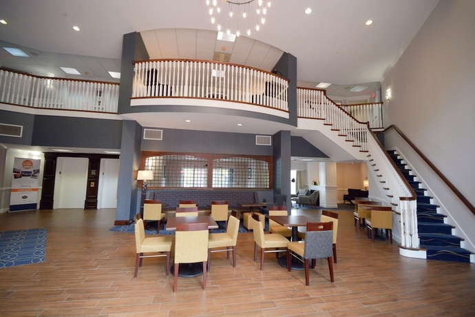 Imagen de los interiores del Hotel Hampton Inn Salem East - Electric Road. Foto 17