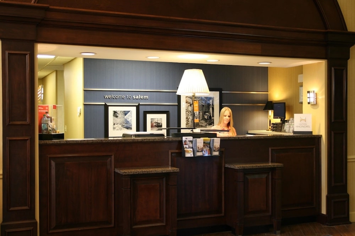 Imagen de los interiores del Hotel Hampton Inn Salem East - Electric Road. Foto 18