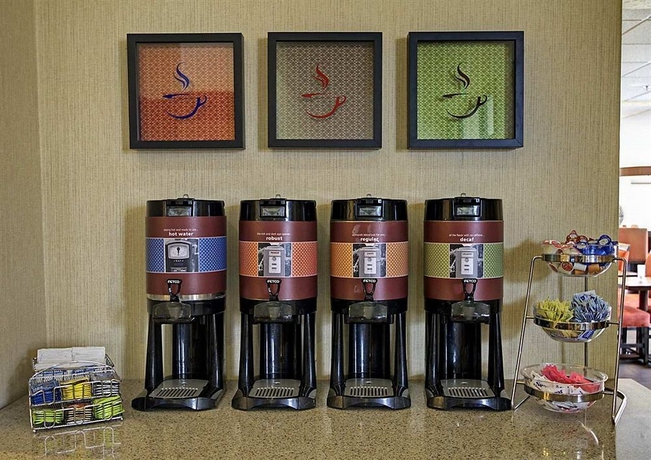 Imagen del bar/restaurante del Hotel Hampton Inn Salt Lake City/layton. Foto 4
