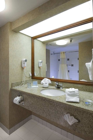 Imagen de la habitación del Hotel Hampton Inn San Diego Del Mar. Foto 6