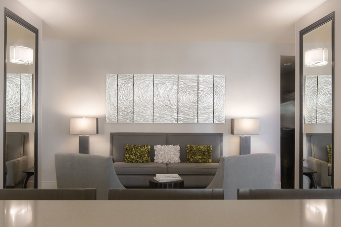 Imagen de los interiores del Hotel Hampton Inn San Francisco - Daly City. Foto 10