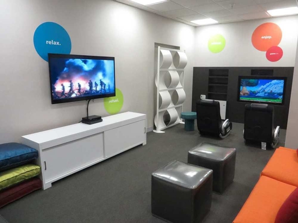 Imagen de los interiores del Hotel Hampton Inn San Francisco - Daly City. Foto 15