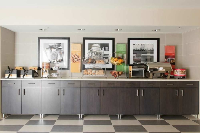 Imagen del bar/restaurante del Hotel Hampton Inn San Francisco - Daly City. Foto 3