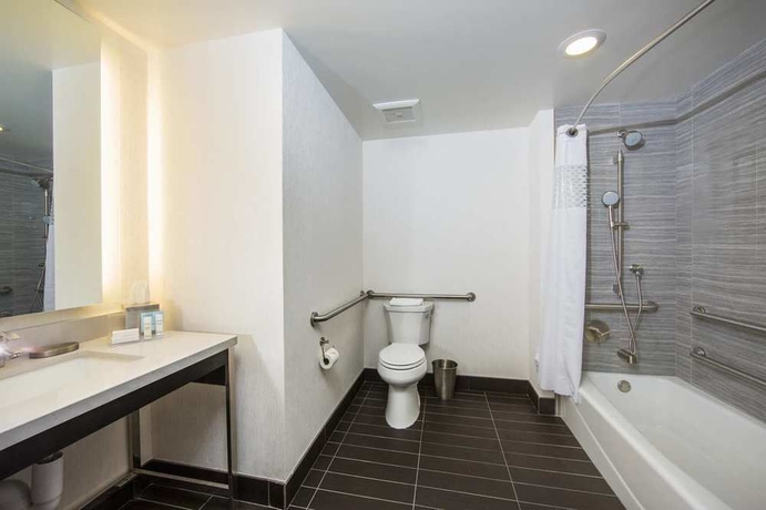 Imagen de la habitación del Hotel Hampton Inn San Francisco Downtown/convention Center. Foto 8