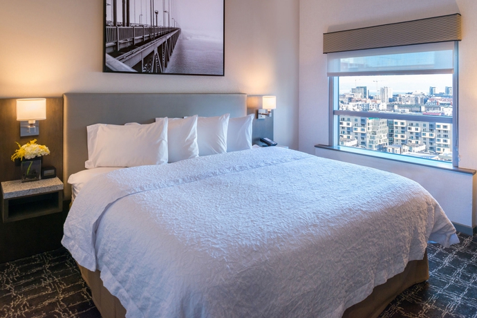 Imagen de la habitación del Hotel Hampton Inn San Francisco Downtown/convention Center. Foto 12