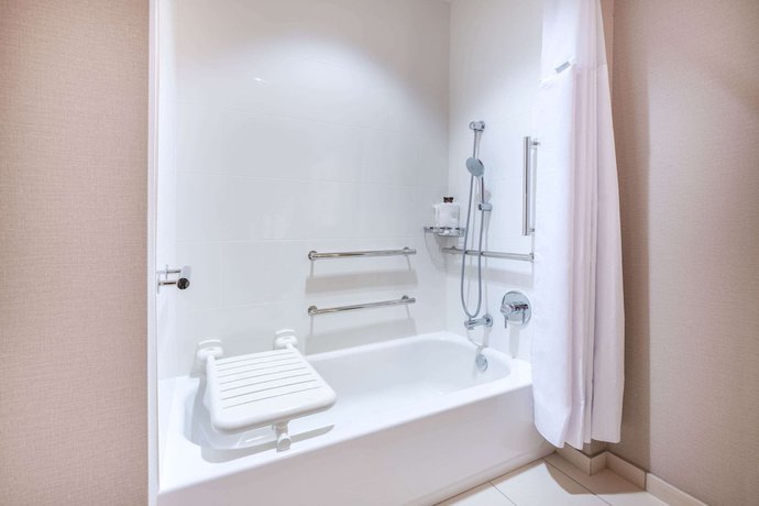 Imagen de la habitación del Hotel Hampton Inn San Jose Cherry Ave. Foto 15