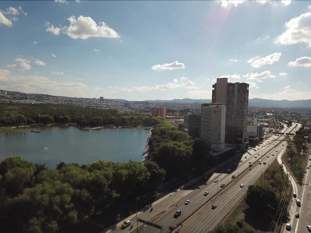 Imagen de la habitación del Hotel Hampton Inn San Luis Potosi. Foto 8