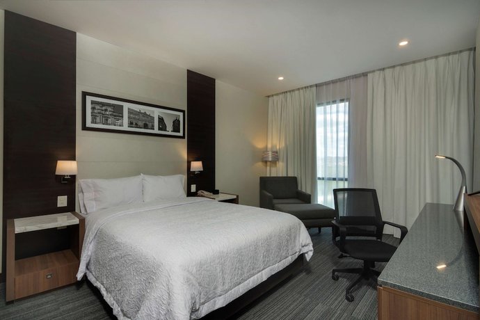 Imagen de la habitación del Hotel Hampton Inn San Luis Potosi. Foto 9