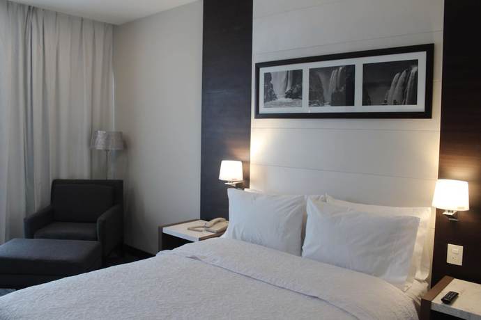 Imagen de la habitación del Hotel Hampton Inn San Luis Potosi. Foto 17
