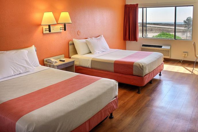 Imagen de la habitación del Hotel Hampton Inn San Simeon Cambria. Foto 9