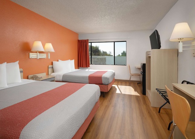 Imagen de la habitación del Hotel Hampton Inn San Simeon Cambria. Foto 11
