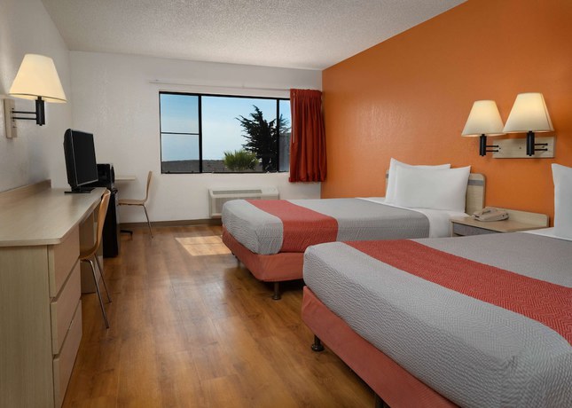Imagen de la habitación del Hotel Hampton Inn San Simeon Cambria. Foto 14