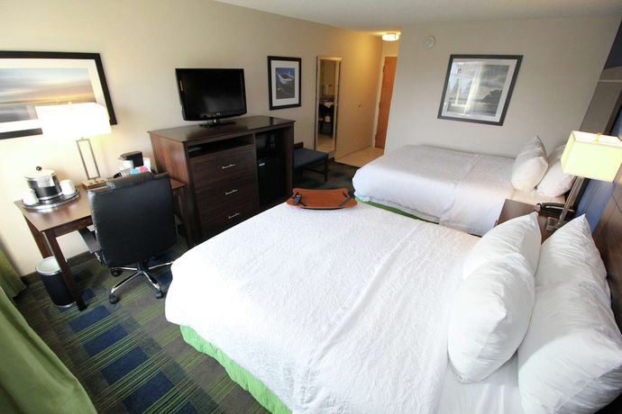 Imagen de la habitación del Hotel Hampton Inn Sandusky-Central. Foto 4