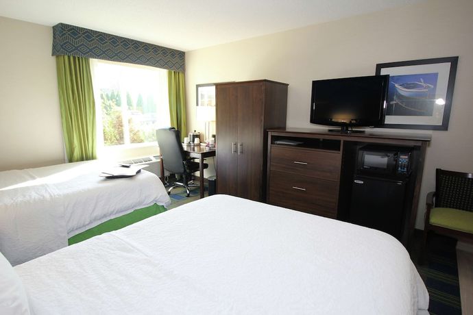 Imagen de la habitación del Hotel Hampton Inn Sandusky-Central. Foto 11