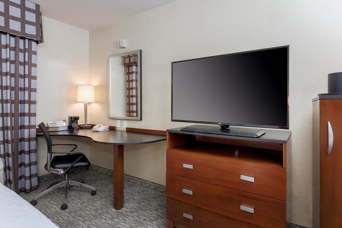 Imagen de la habitación del Hotel Hampton Inn Santa Barbara/goleta. Foto 8