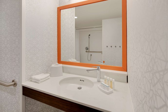 Imagen de la habitación del Hotel Hampton Inn Santa Cruz West, CA. Foto 2