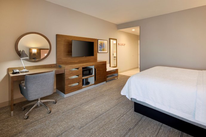 Imagen de la habitación del Hotel Hampton Inn Santa Cruz West, CA. Foto 11
