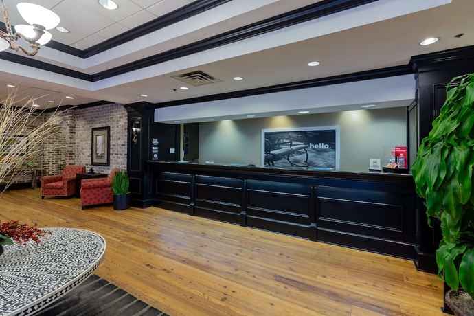 Imagen de los interiores del Hotel Hampton Inn Savannah-historic District. Foto 16