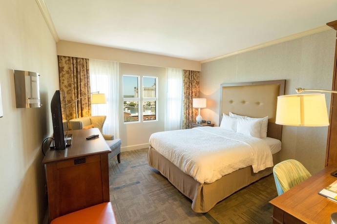Imagen de la habitación del Hotel Hampton Inn Savannah-historic District. Foto 14