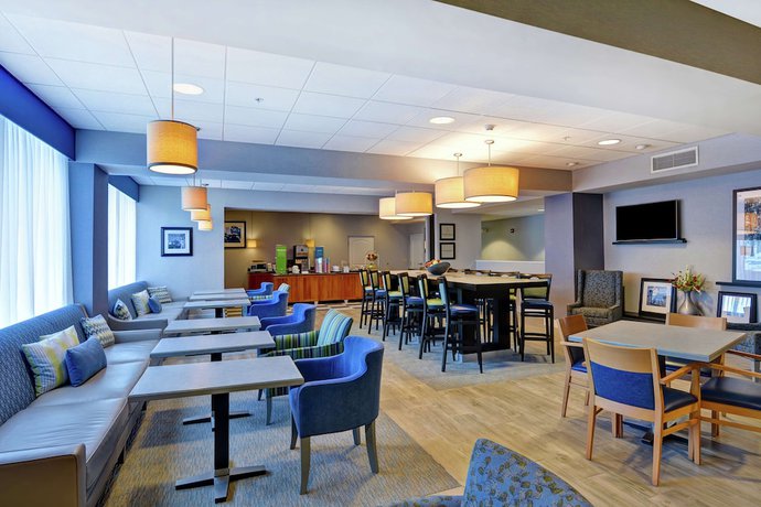 Imagen de los interiores del Hotel Hampton Inn Sayre. Foto 17