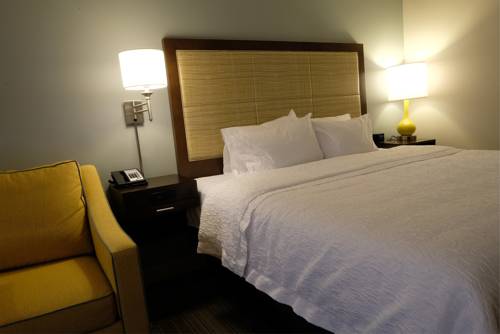 Imagen de la habitación del Hotel Hampton Inn Searcy. Foto 3