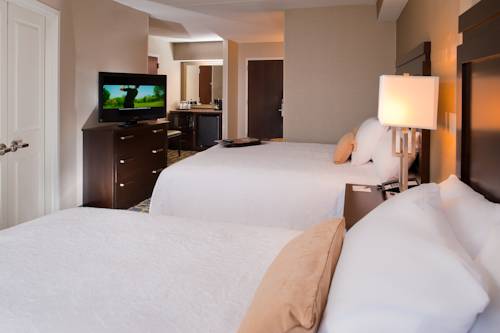 Imagen de la habitación del Hotel Hampton Inn Shelton. Foto 12