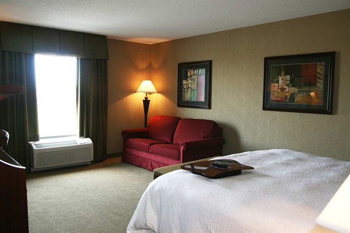 Imagen de los exteriores del Hotel Hampton Inn Siloam Springs. Foto 7