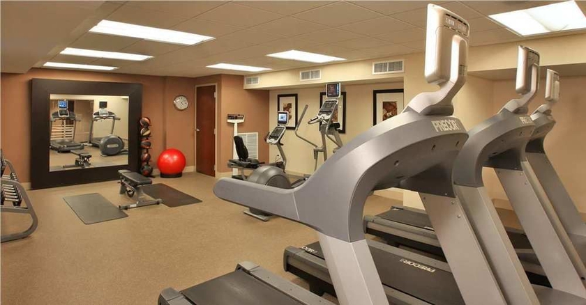 Imagen de los interiores del Hotel Hampton Inn Silver Spring. Foto 10