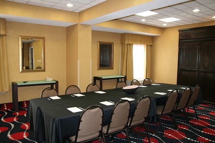 Imagen de los interiores del Hotel Hampton Inn Simpsonville. Foto 5