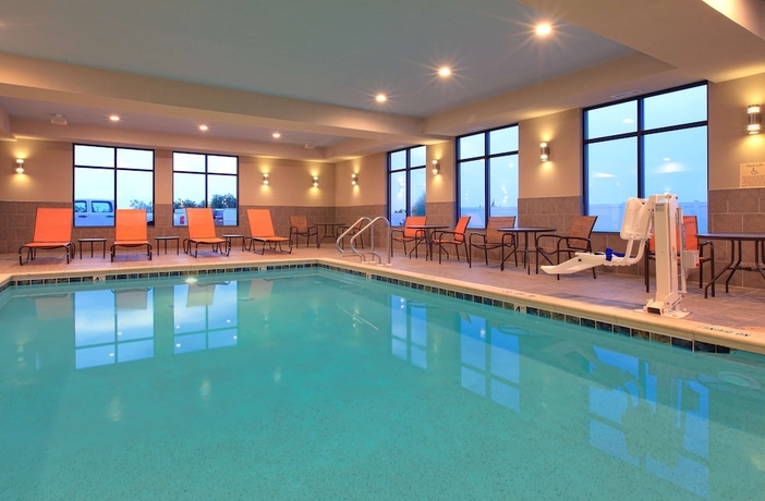 Imagen de la piscina del Hotel Hampton Inn Snyder Tx. Foto 19