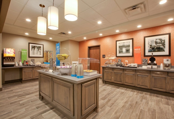 Imagen del bar/restaurante del Hotel Hampton Inn Snyder Tx. Foto 5