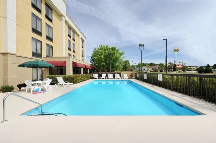 Imagen de la piscina del Hotel Hampton Inn Spartanburg-north I-85. Foto 13