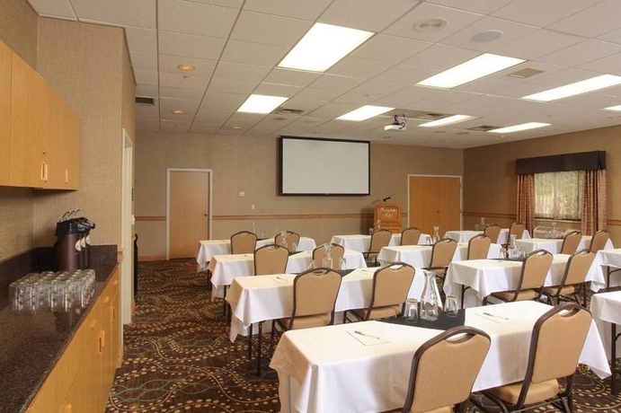 Imagen de los interiores del Hotel Hampton Inn Spokane. Foto 12