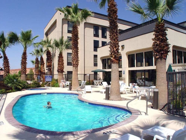 Imagen de la piscina del Hotel Hampton Inn St George. Foto 10