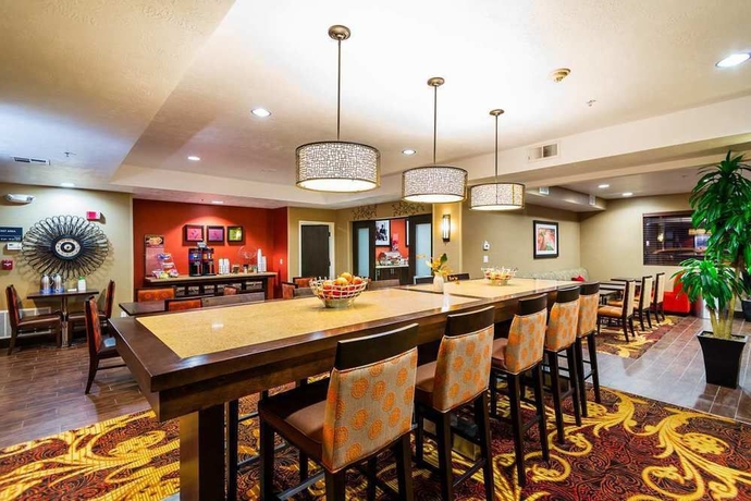 Imagen de los interiores del Hotel Hampton Inn St George. Foto 9