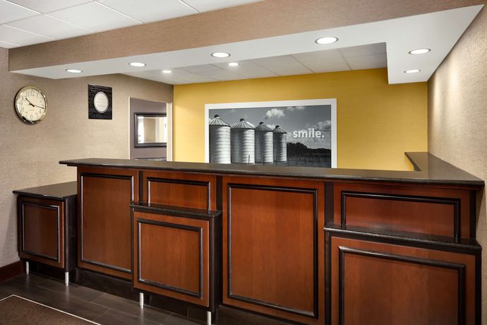 Imagen de los interiores del Hotel Hampton Inn St. Joseph. Foto 19