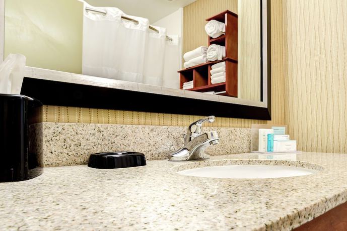 Imagen de la habitación del Hotel Hampton Inn St. Joseph. Foto 4