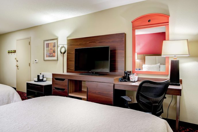 Imagen de la habitación del Hotel Hampton Inn St. Joseph. Foto 14