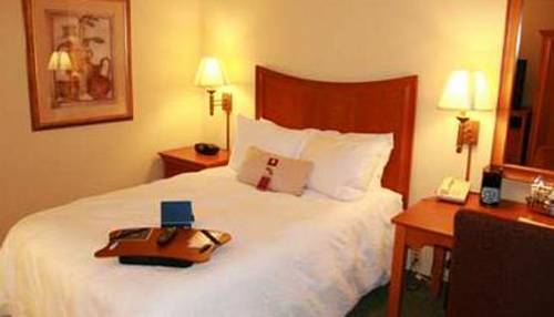 Imagen de la habitación del Hotel Hampton Inn State College. Foto 8