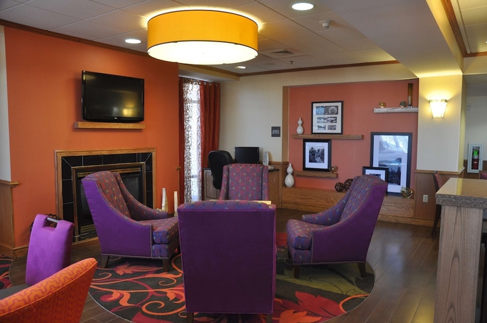 Imagen de los interiores del Hotel Hampton Inn Stony Creek/petersburg Area. Foto 17