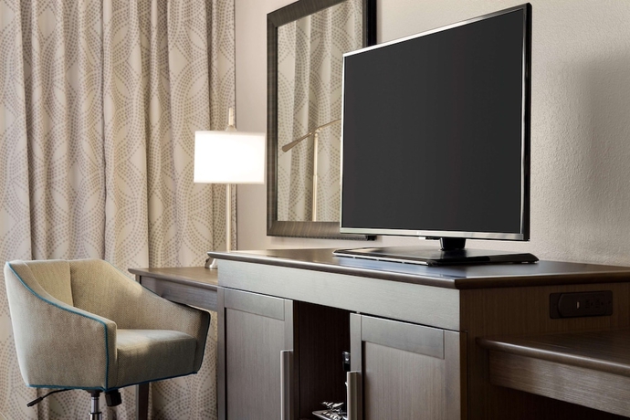 Imagen de la habitación del Hotel Hampton Inn Stow. Foto 2