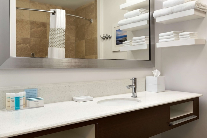 Imagen de la habitación del Hotel Hampton Inn Stow. Foto 6