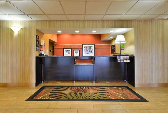 Imagen de los interiores del Hotel Hampton Inn Sturgis-lagrange Area. Foto 17