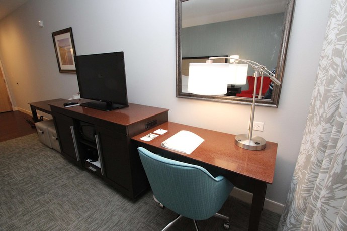 Imagen de la habitación del Hotel Hampton Inn Suffolk. Foto 9
