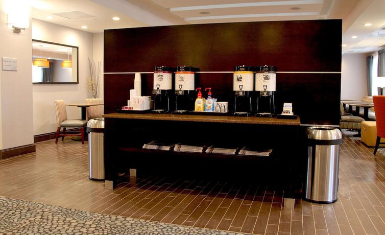 Imagen de los interiores del Hotel Hampton Inn Suffolk. Foto 20