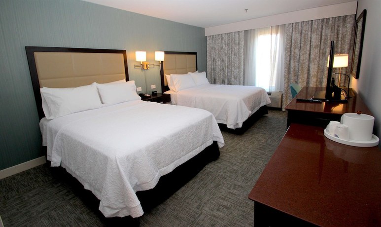 Imagen de la habitación del Hotel Hampton Inn Suffolk. Foto 17